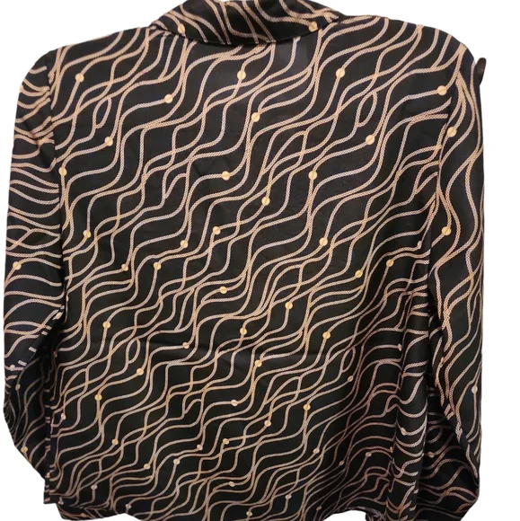 NWT MARC NY long sleeved ZIP front soft Blouse... modern, mature style . Size M - Picture 6 of 8